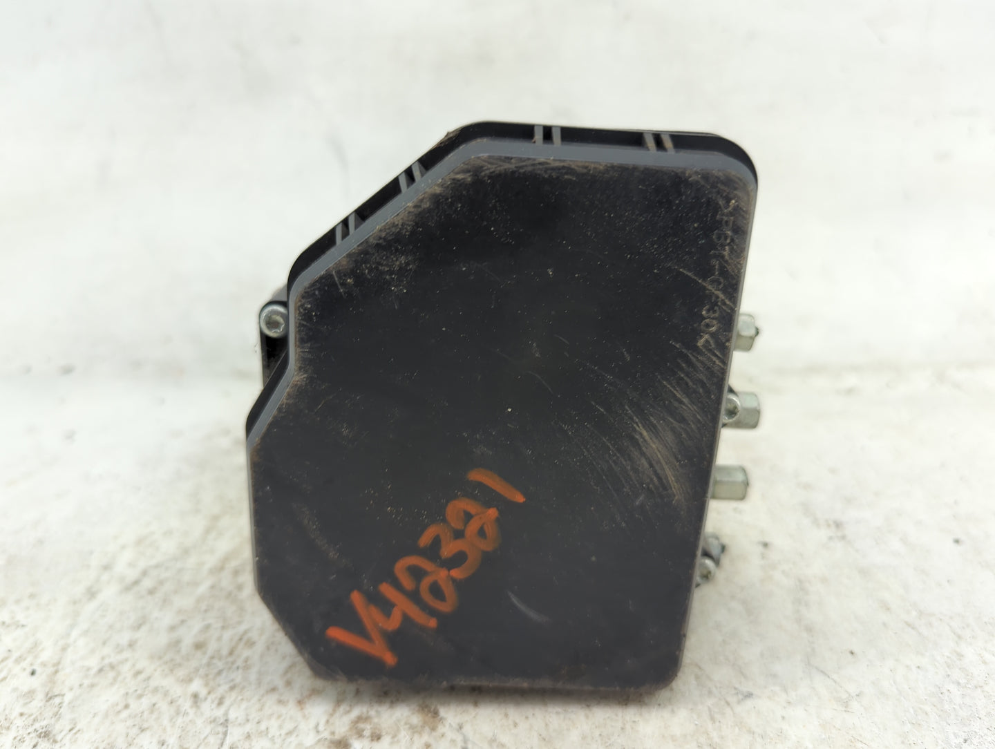 2018 Infiniti Q50 ABS Pump Control Module Replacement P/N:47660 4GV1A 172820-7072 Fits OEM Used Auto Parts - Oemusedautopart