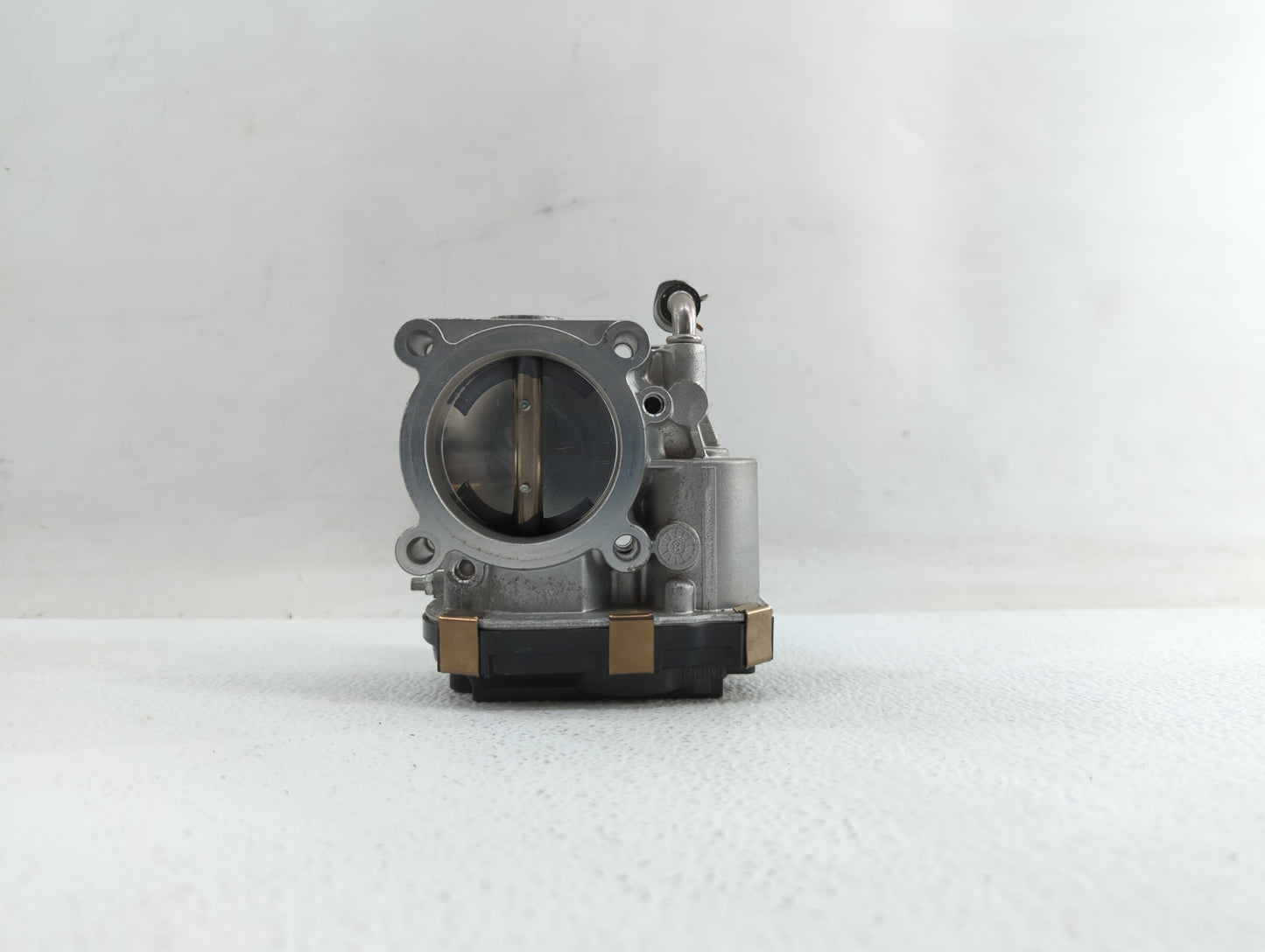 2016-2018 Infiniti Q50 Throttle Body P/N:RME60-52 Fits Fits 2016 2017 2018 OEM Used Auto Parts - Oemusedautoparts1.com