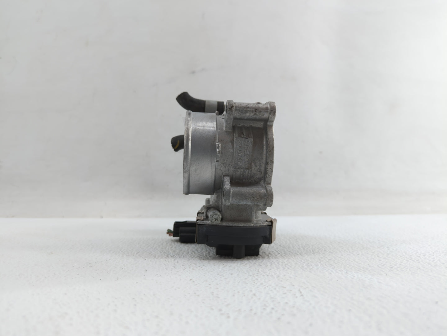 2016-2018 Infiniti Q50 Throttle Body P/N:RME60-52 Fits Fits 2016 2017 2018 OEM Used Auto Parts - Oemusedautoparts1.com