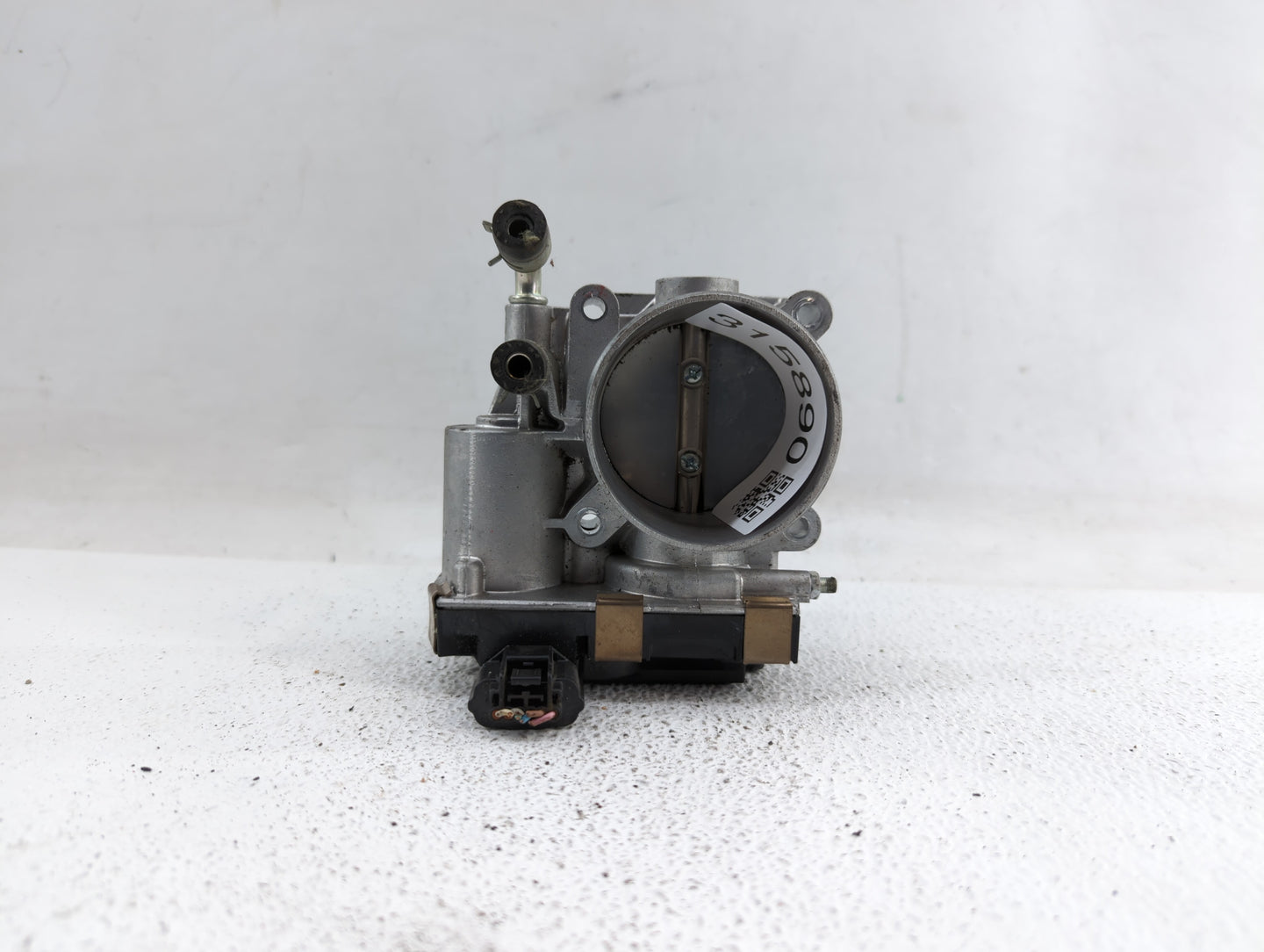 2016-2018 Infiniti Q50 Throttle Body P/N:RME60-52 Fits Fits 2016 2017 2018 OEM Used Auto Parts - Oemusedautoparts1.com