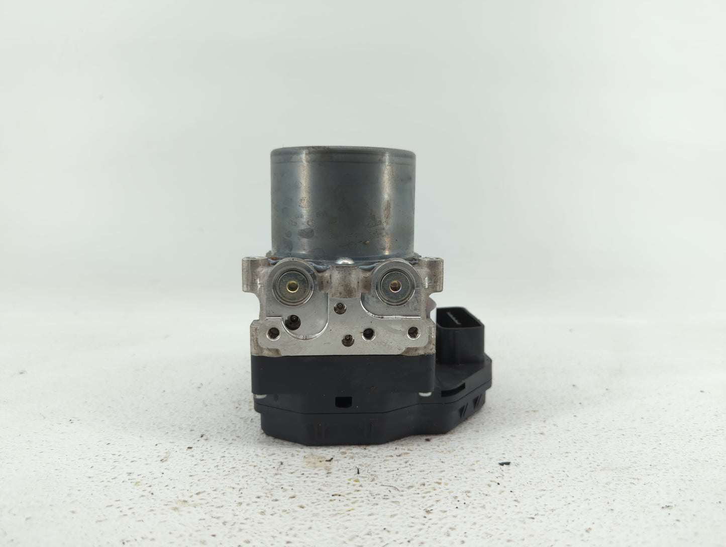 2019 Infiniti Q50 ABS Pump Control Module Replacement P/N:47660 4GW0A Fits OEM Used Auto Parts - Oemusedautoparts1.com