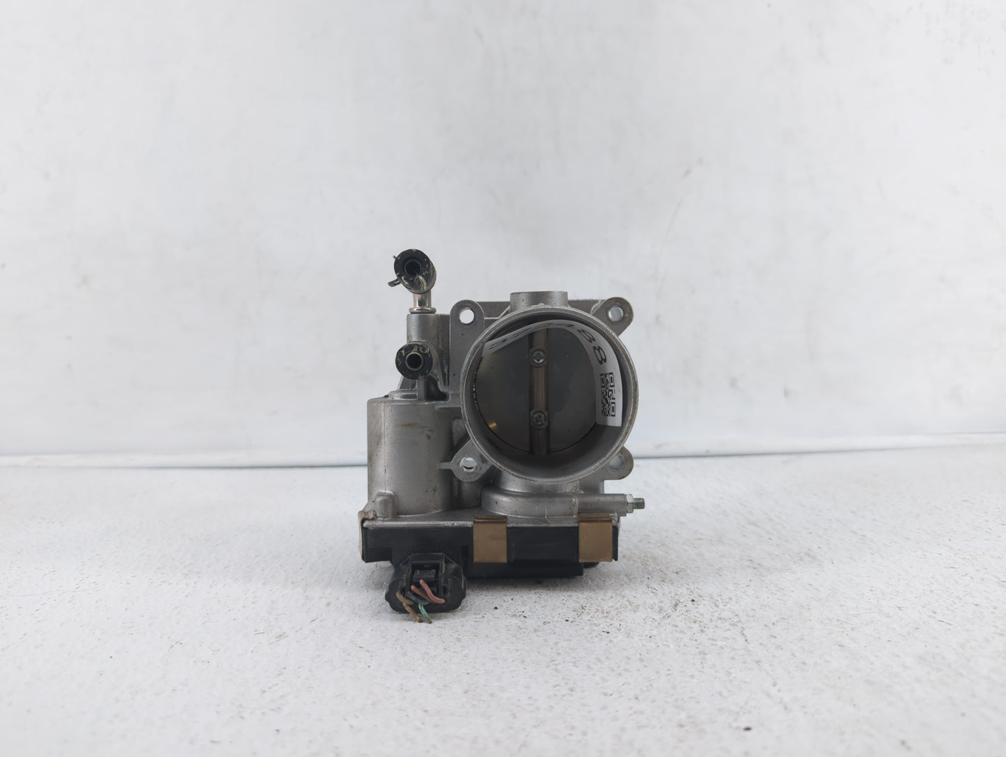 2016-2018 Infiniti Q50 Throttle Body P/N:RME60-52 Fits Fits 2016 2017 2018 OEM Used Auto Parts - Oemusedautoparts1.com