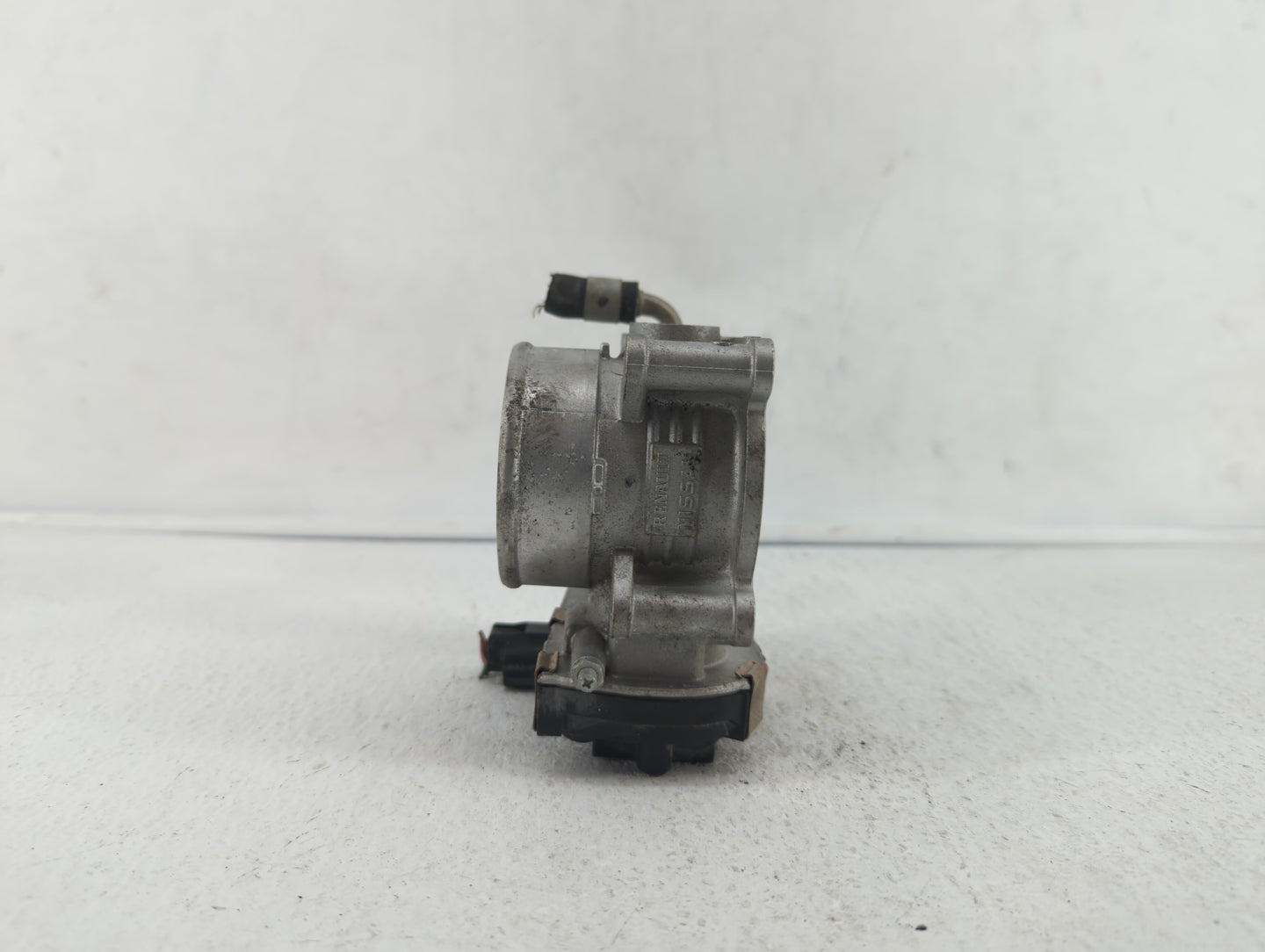2016-2018 Infiniti Q50 Throttle Body P/N:RME60-52 Fits Fits 2016 2017 2018 OEM Used Auto Parts - Oemusedautoparts1.com