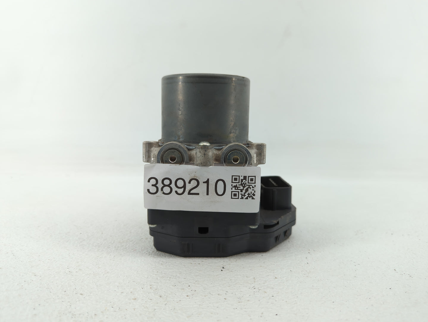 2018 Infiniti Q50 ABS Pump Control Module Replacement P/N:47660 4GY0A Fits OEM Used Auto Parts - Oemusedautoparts1.com