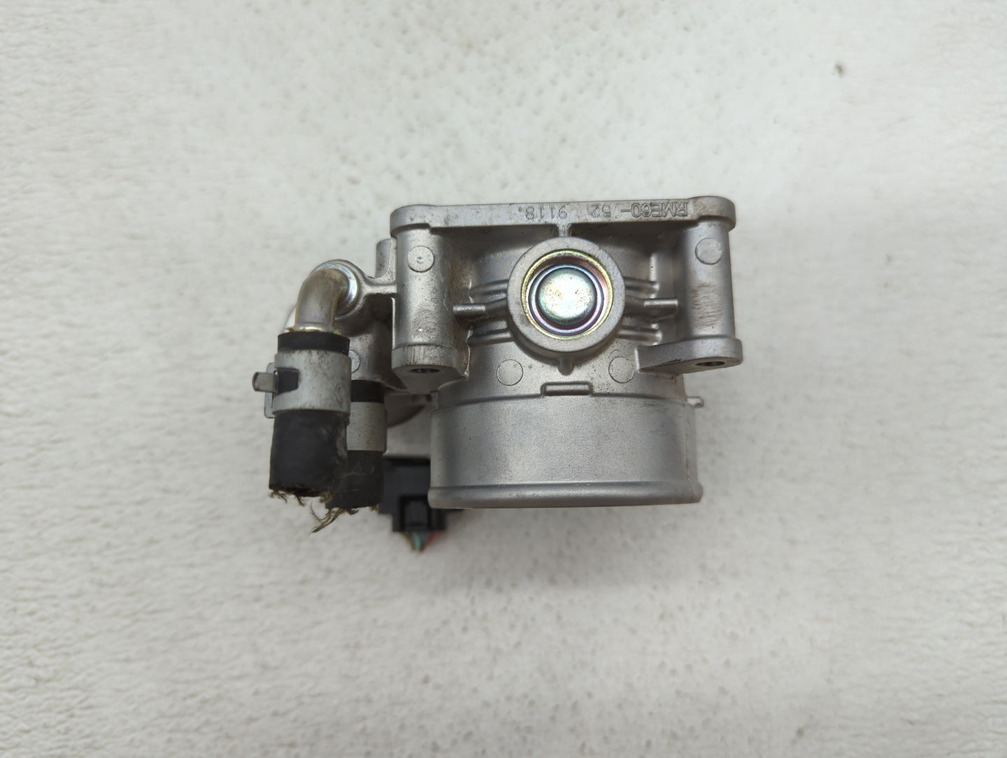2016-2018 Infiniti Q50 Throttle Body P/N:RME60-52 Fits Fits 2016 2017 2018 OEM Used Auto Parts - Oemusedautoparts1.com