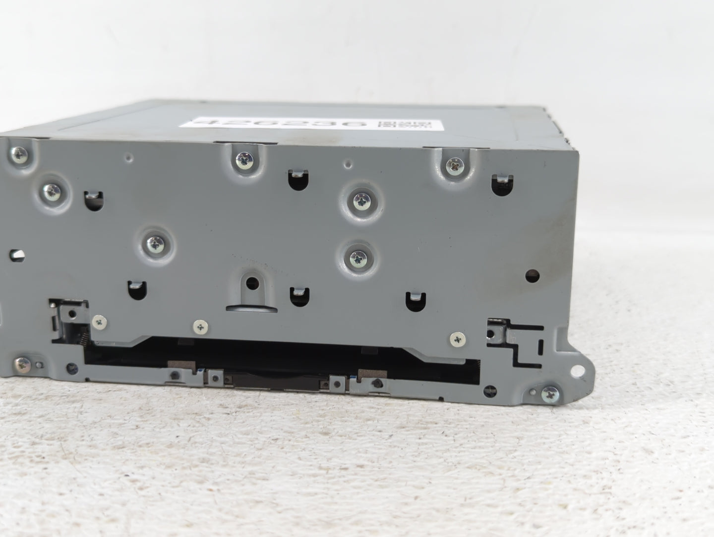 2015-2019 Infiniti Q50 Am Fm Cd Player Radio Receiver - Oemusedautoparts1.com
