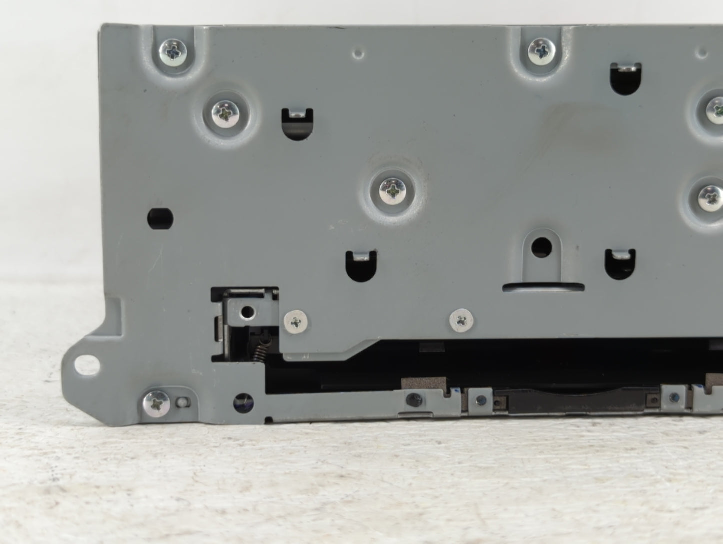 2015-2019 Infiniti Q50 Am Fm Cd Player Radio Receiver - Oemusedautoparts1.com