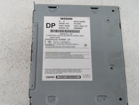 2015-2019 Infiniti Q50 Am Fm Cd Player Radio Receiver 426328 - Oemusedautoparts1.com