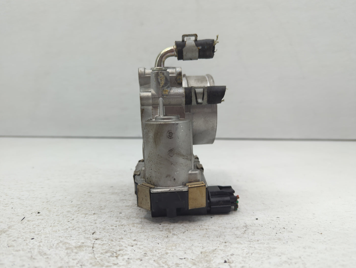 2016-2020 Infiniti Q50 Throttle Body P/N:RME60-52 Fits Fits 2016 2017 2018 2019 2020 OEM Used Auto Parts - Oemusedautoparts1