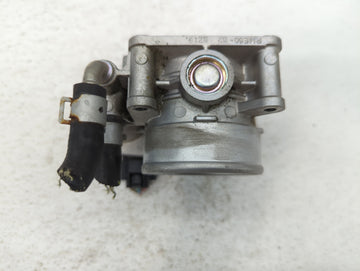 2016-2020 Infiniti Q50 Throttle Body P/N:RME60-52 Fits Fits 2016 2017 2018 2019 2020 OEM Used Auto Parts