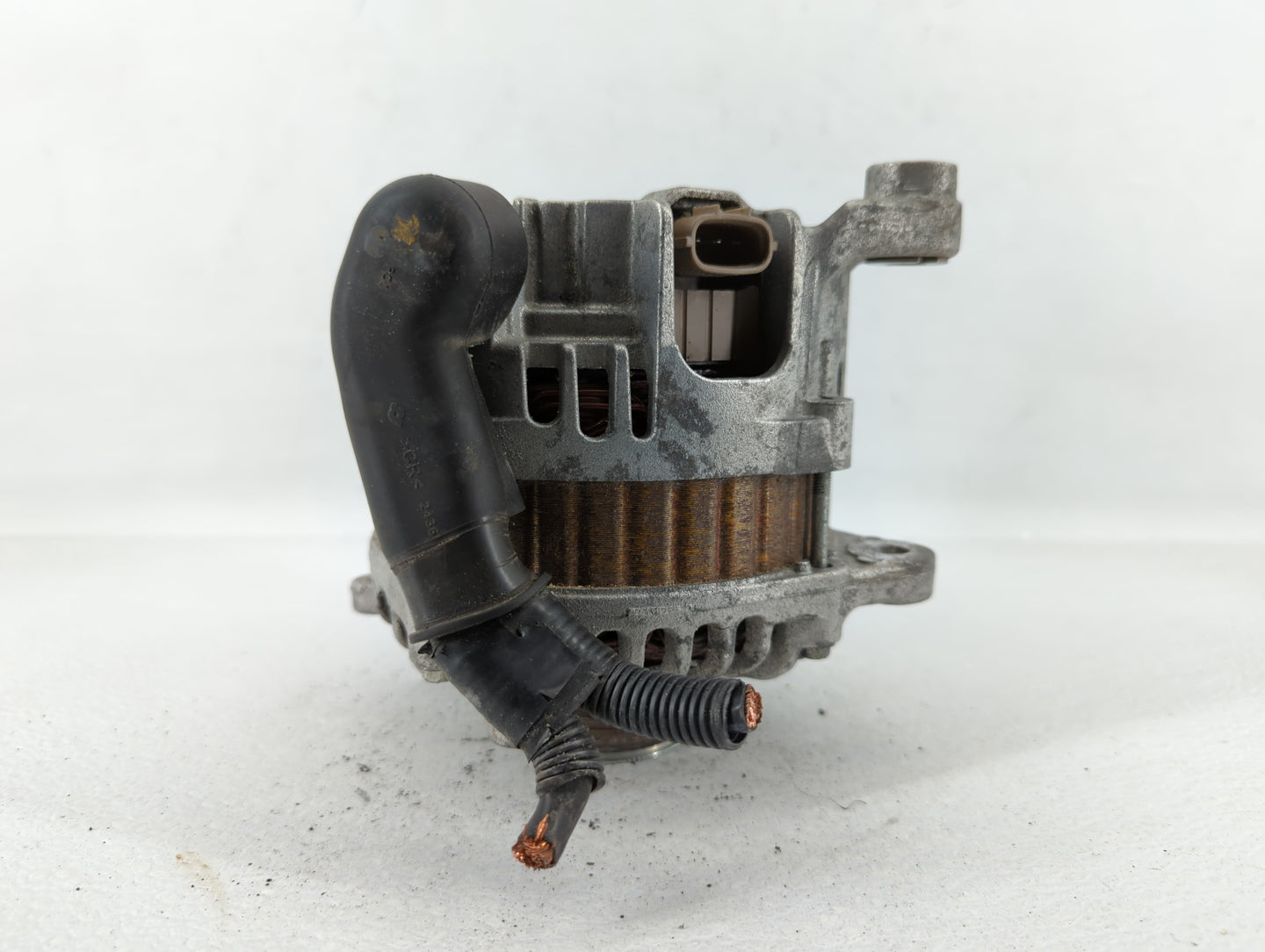 2016-2020 Infiniti Q50 Alternator Replacement Generator Charging Assembly Engine OEM P/N:23100 4HK6A Fits OEM Used Auto Part