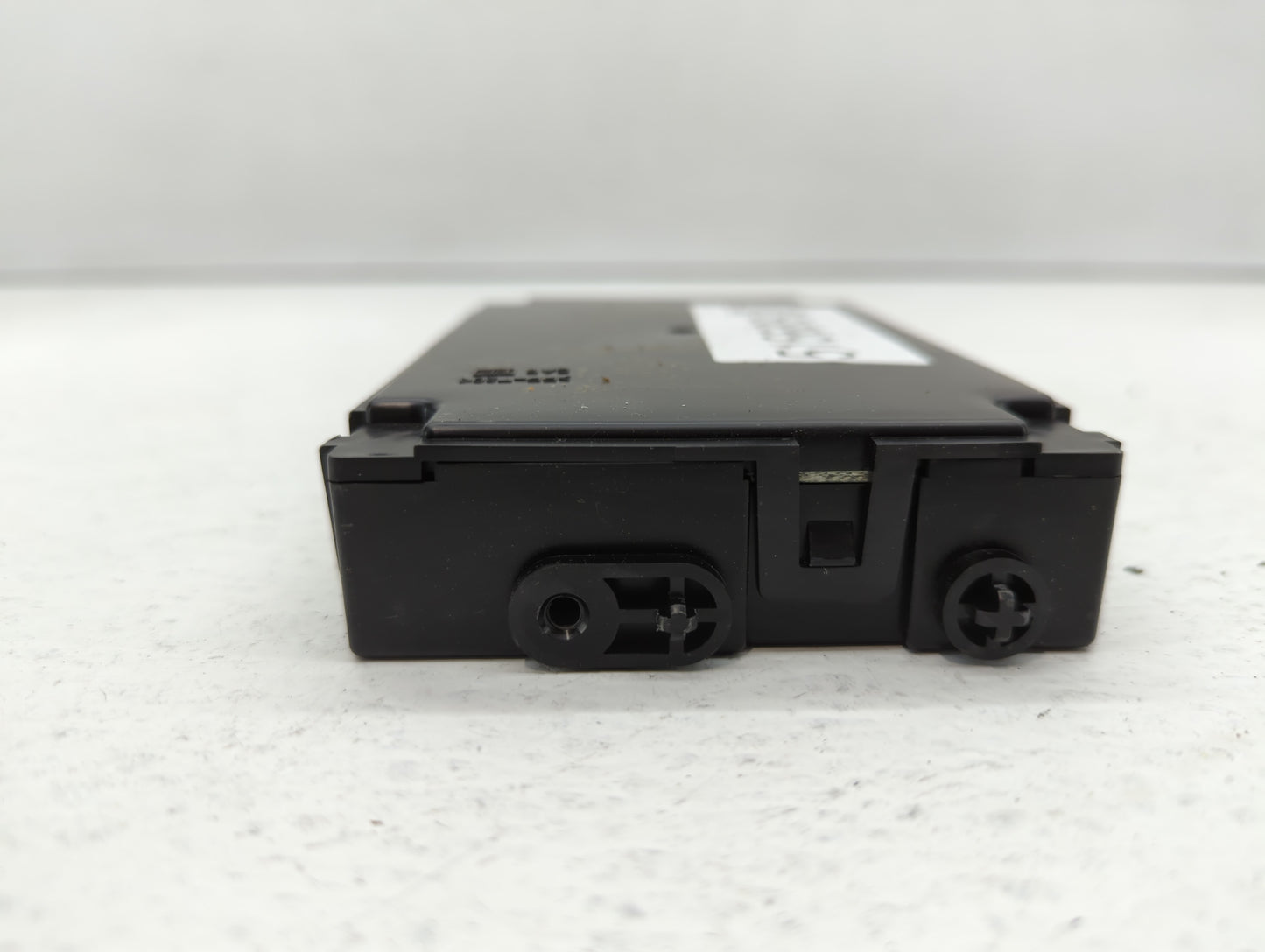2019-2019 Infiniti Q50 Chassis Control Module Ccm Bcm Body Control - Oemusedautoparts1.com