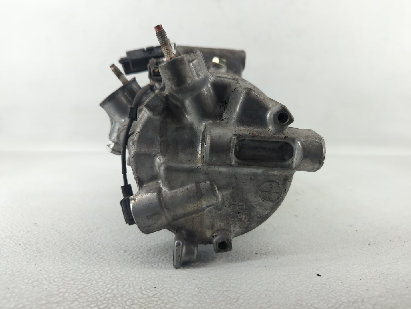 2016-2020 Infiniti Q50 Air Conditioning A/c Ac Compressor Oem - Oemusedautoparts1.com
