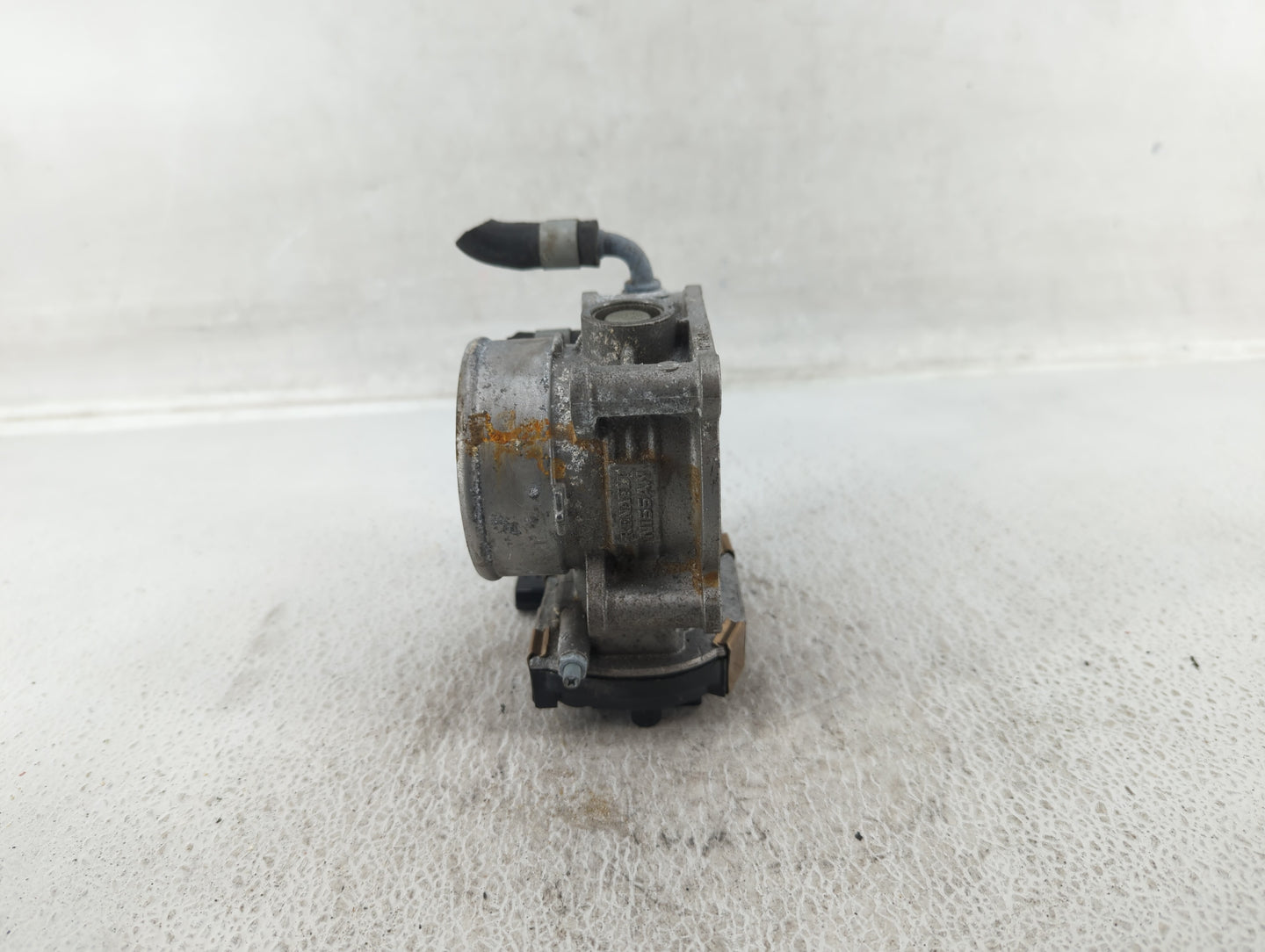 2016-2020 Infiniti Q50 Throttle Body P/N:RME60-52 Fits Fits 2016 2017 2018 2019 2020 OEM Used Auto Parts - Oemusedautoparts1