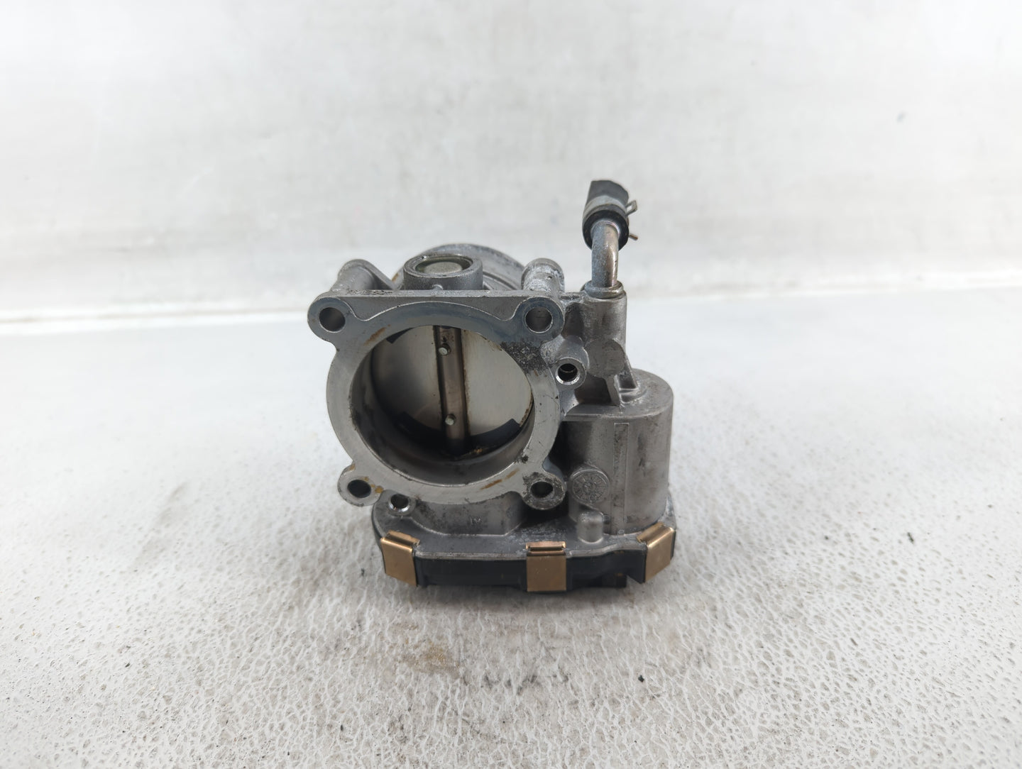 2016-2020 Infiniti Q50 Throttle Body P/N:RME60-52 Fits Fits 2016 2017 2018 2019 2020 OEM Used Auto Parts - Oemusedautoparts1