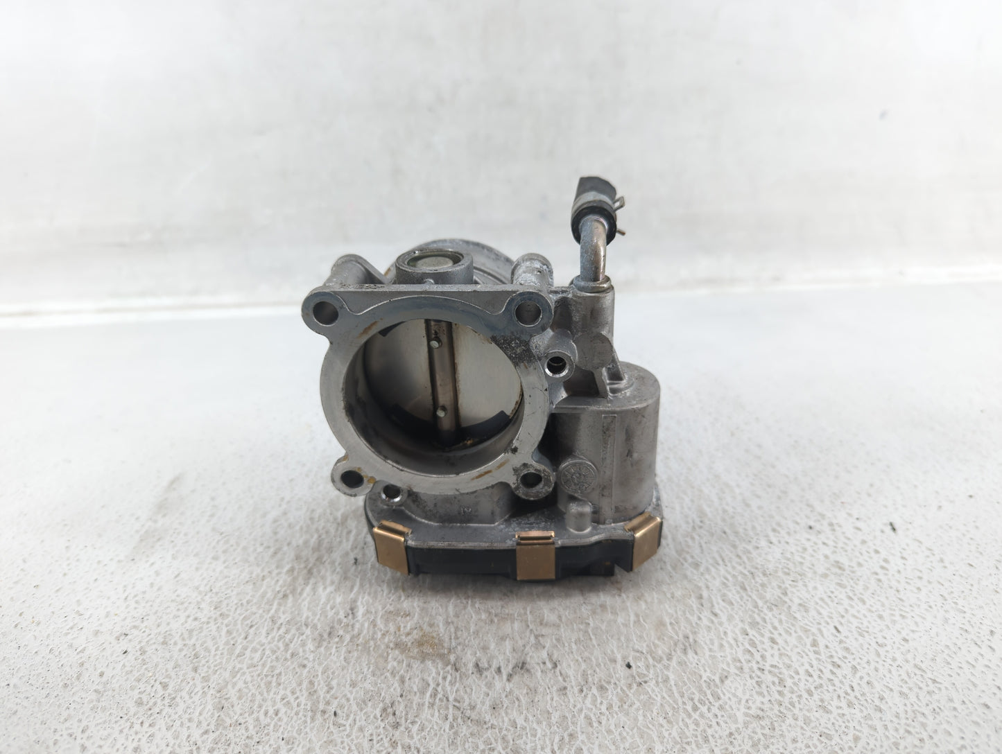 2016-2020 Infiniti Q50 Throttle Body P/N:RME60-52 Fits Fits 2016 2017 2018 2019 2020 OEM Used Auto Parts - Oemusedautoparts1
