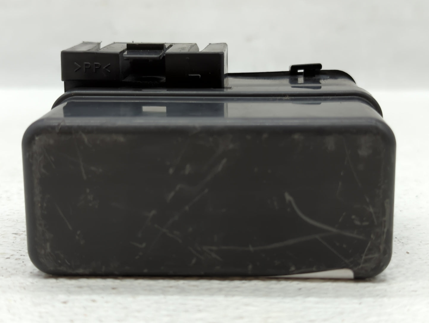 2019-2019 Infiniti Q50 Chassis Control Module Ccm Bcm Body Control - Oemusedautoparts1.com