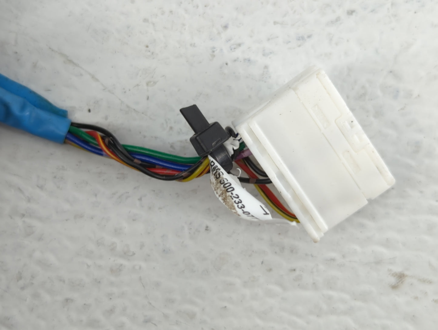 2016-2019 Infiniti Q50 Driver Left Side View Manual Door Mirror Black - Oemusedautoparts1.com