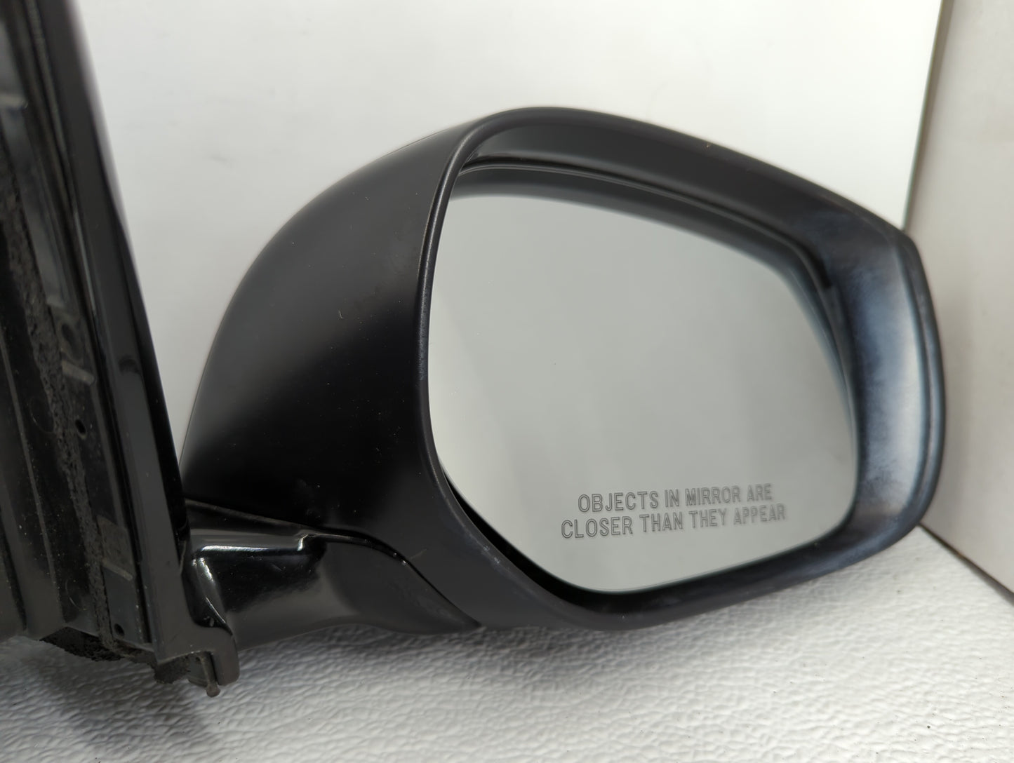 2016-2019 Infiniti Q50 Driver Left Side View Manual Door Mirror Black - Oemusedautoparts1.com