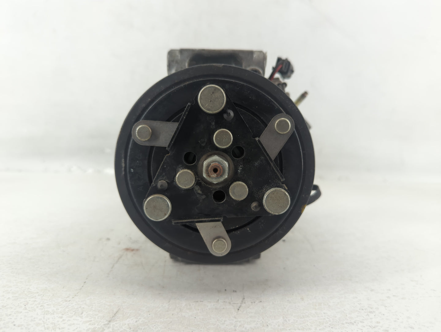 2016-2020 Infiniti Q50 Air Conditioning A/c Ac Compressor Oem - Oemusedautoparts1.com