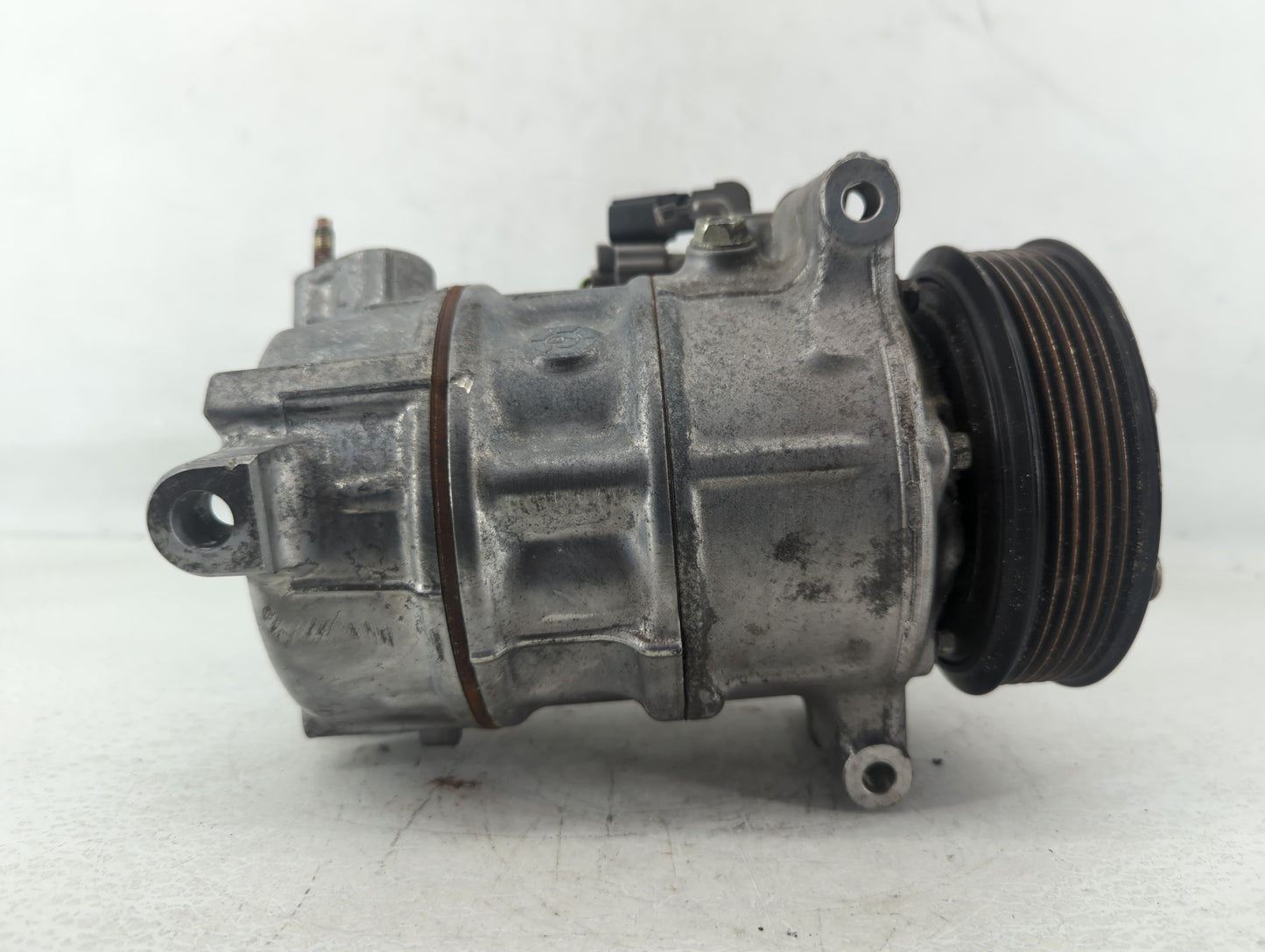 2016-2020 Infiniti Q50 Air Conditioning A/c Ac Compressor Oem - Oemusedautoparts1.com