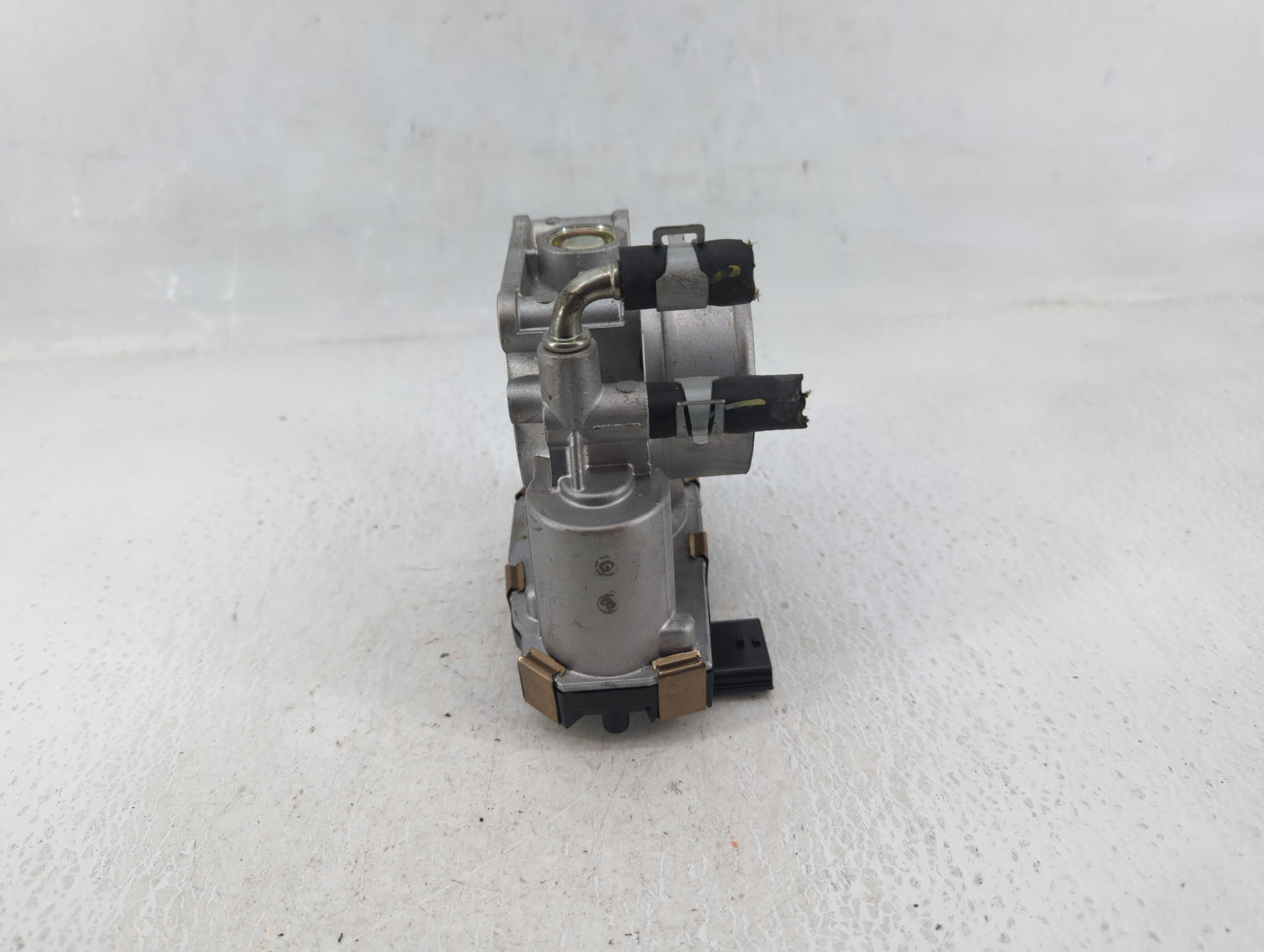 2016-2020 Infiniti Q50 Throttle Body P/N:RME60-52 Fits Fits 2016 2017 2018 2019 2020 OEM Used Auto Parts - Oemusedautoparts1