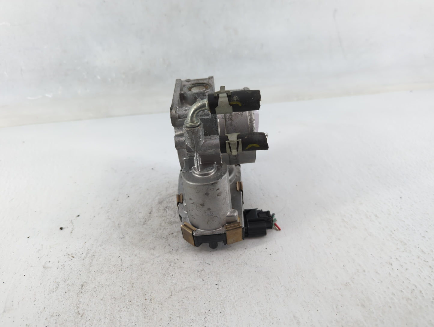 2016-2020 Infiniti Q50 Throttle Body P/N:RME60-52 Fits Fits 2016 2017 2018 2019 2020 OEM Used Auto Parts - Oemusedautoparts1