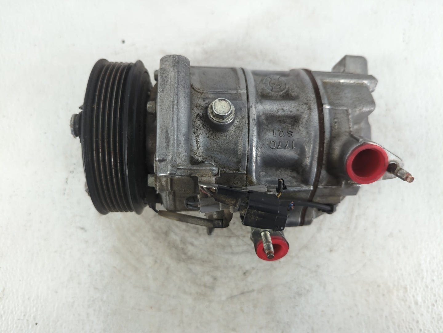 2016-2020 Infiniti Q50 Air Conditioning A/c Ac Compressor Oem - Oemusedautoparts1.com