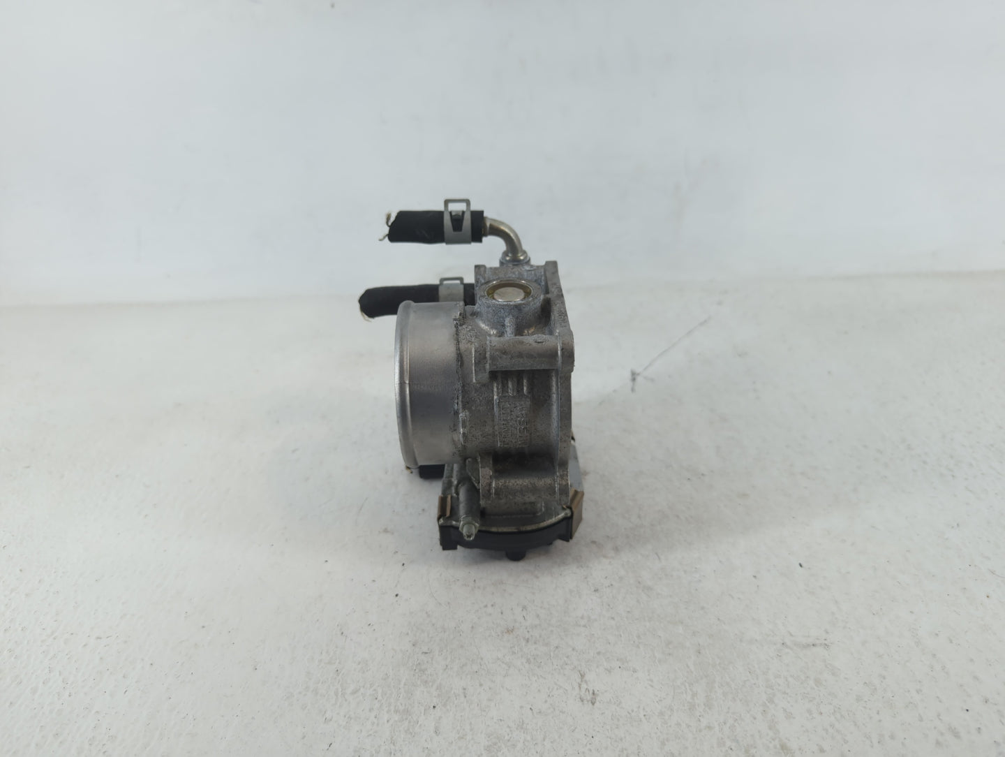 2016-2020 Infiniti Q50 Throttle Body P/N:REM60-52 8517 Fits Fits 2016 2017 2018 2019 2020 OEM Used Auto Parts - Oemusedautop