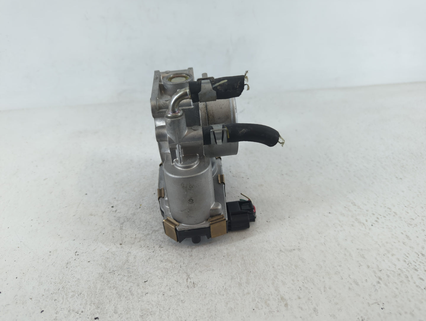 2016-2020 Infiniti Q50 Throttle Body P/N:8Y14 REM60-52 Fits Fits 2016 2017 2018 2019 2020 OEM Used Auto Parts - Oemusedautop