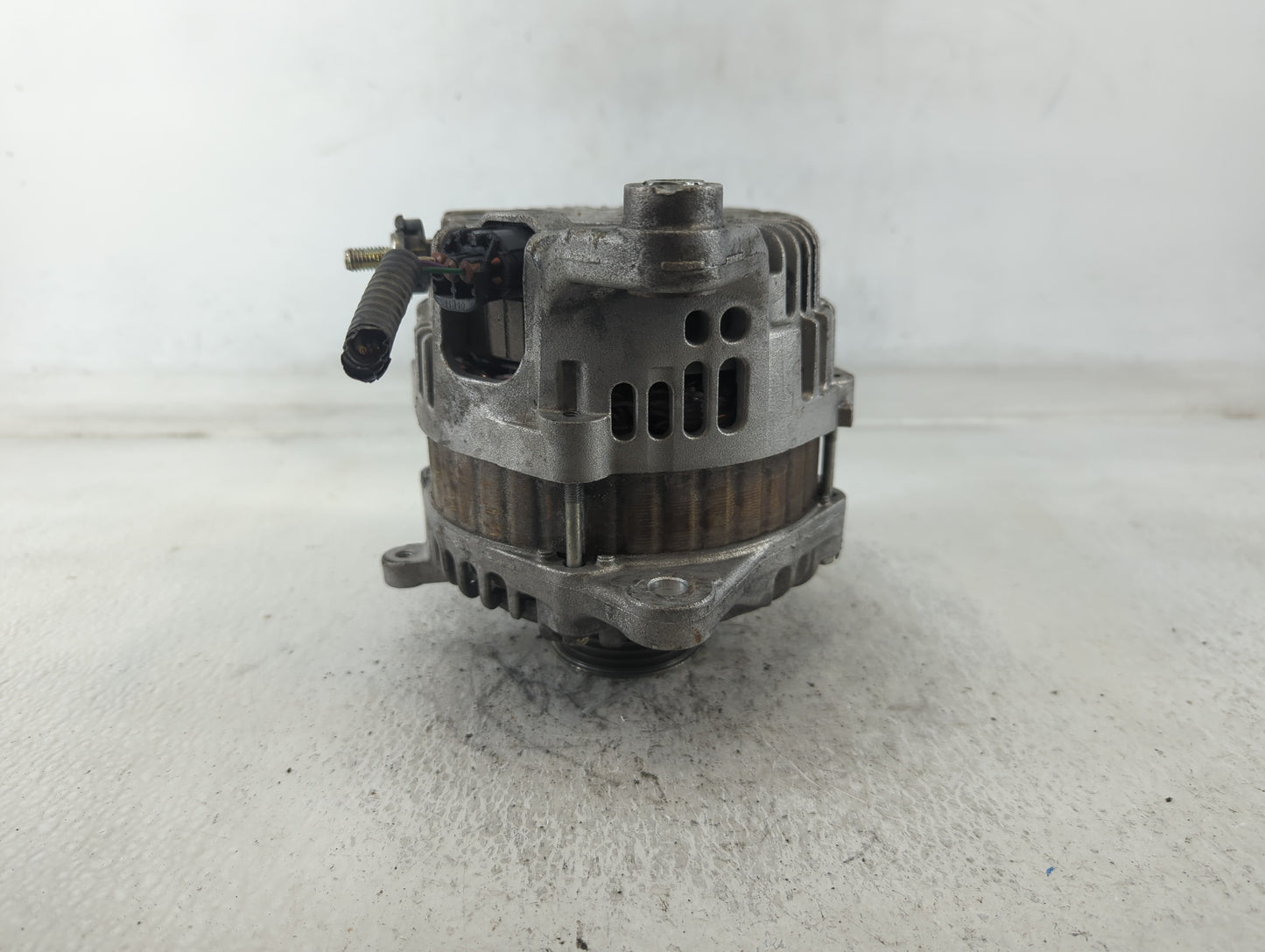 2016-2020 Infiniti Q50 Alternator Replacement Generator Charging Assembly Engine OEM P/N:23100 4HK6A Fits OEM Used Auto Part