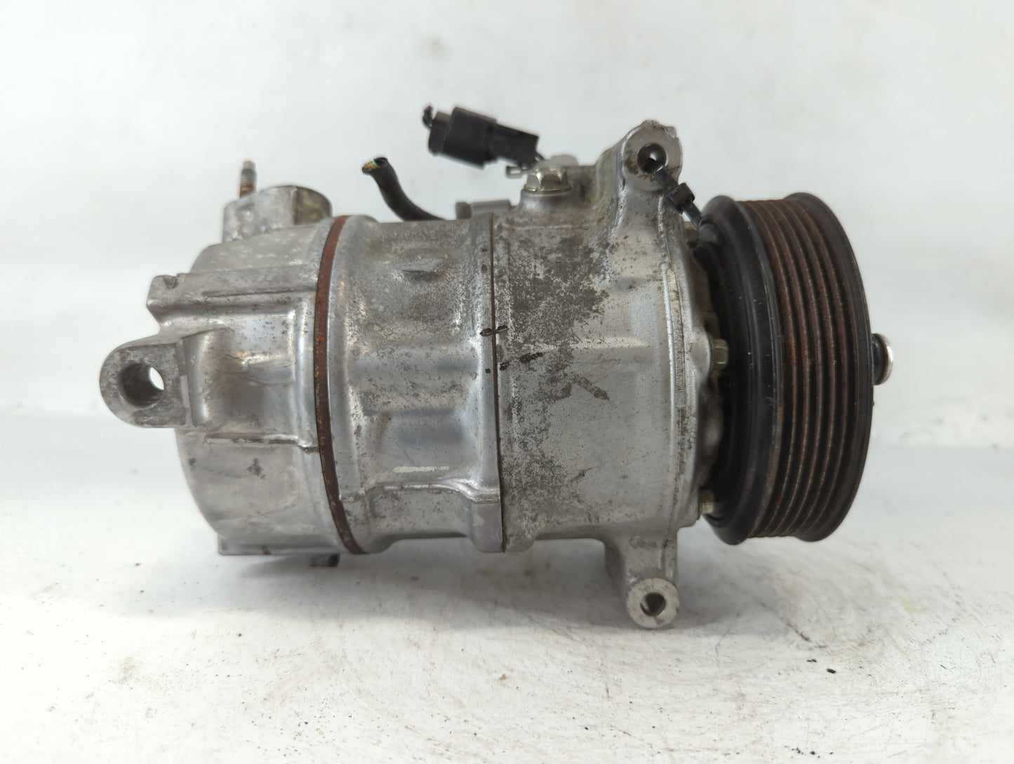 2016-2020 Infiniti Q50 Air Conditioning A/c Ac Compressor Oem - Oemusedautoparts1.com