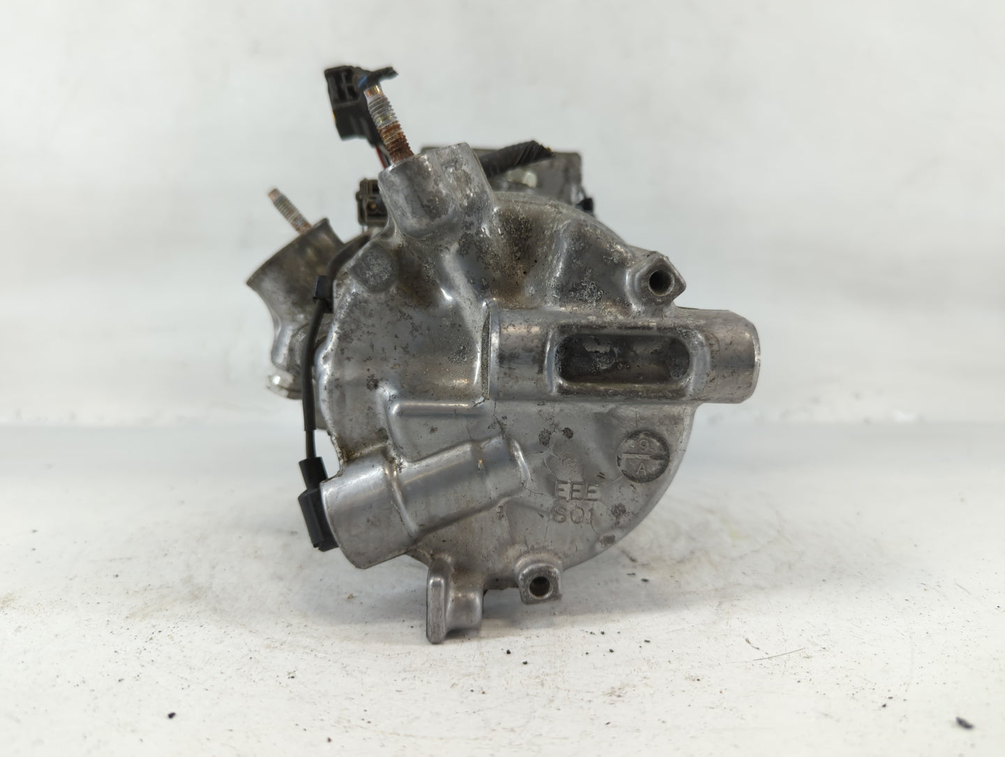 2016-2020 Infiniti Q50 Air Conditioning A/c Ac Compressor Oem - Oemusedautoparts1.com