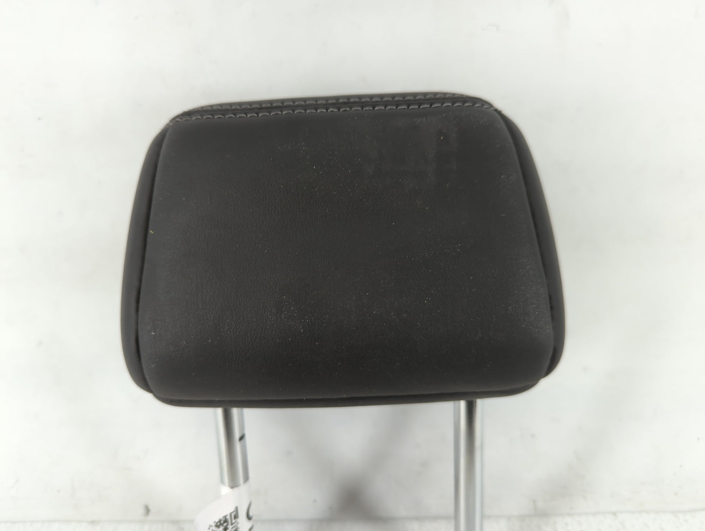 2019-2020 Infiniti Q50 Headrest Head Rest Rear Center Seat Fits Fits 2019 2020 OEM Used Auto Parts - Oemusedautoparts1.com