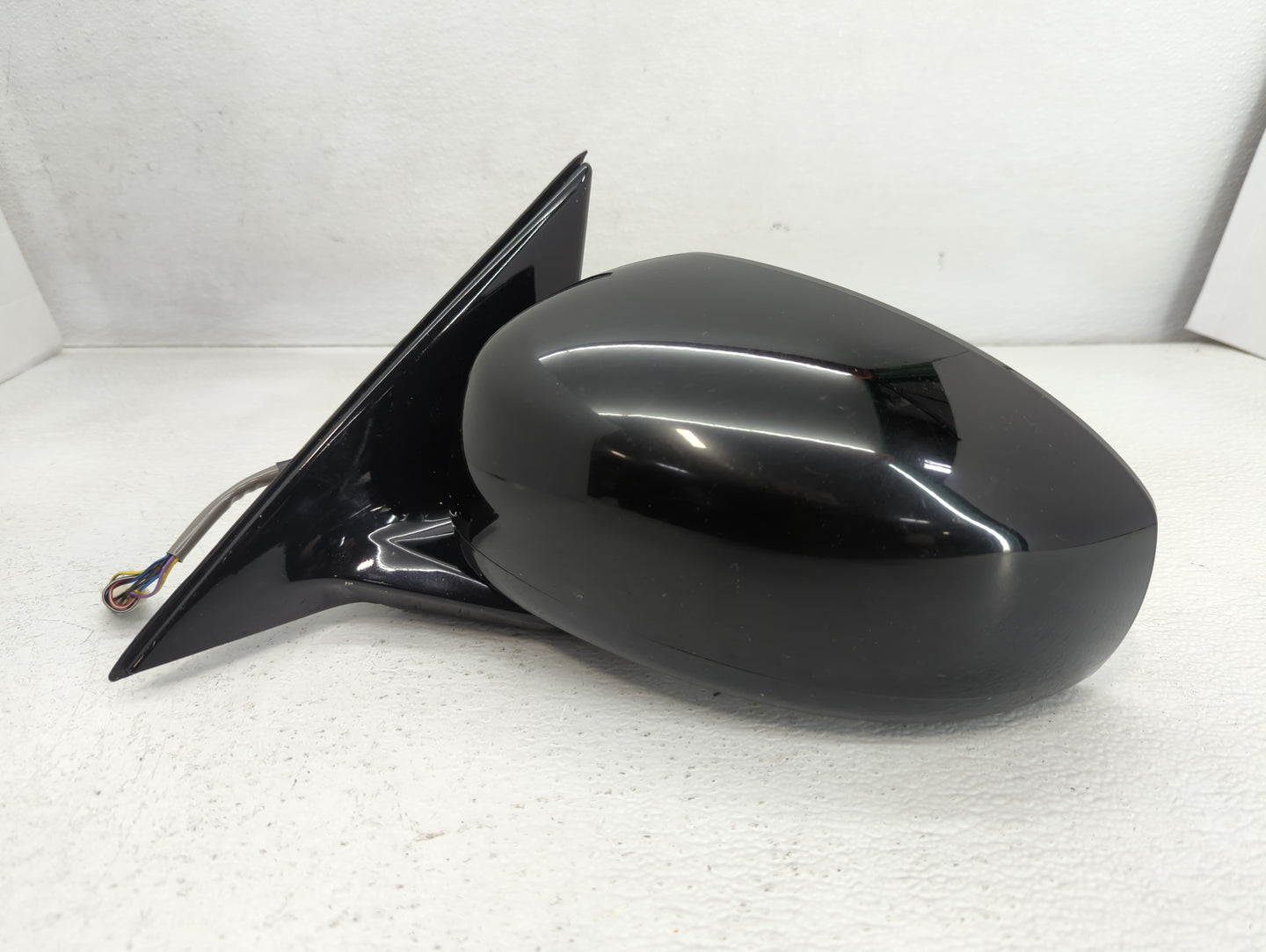 2014-2020 Infiniti Q50 Driver Side View Mirror - Left Door Mirror OEM Used - Oemusedautoparts1.com