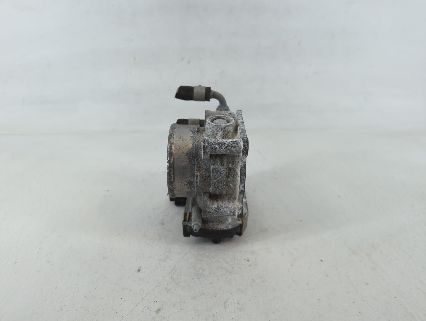 2016-2020 Infiniti Q50 Throttle Body Fits Fits 2016 2017 2018 2019 2020 OEM Used Auto Parts - Oemusedautoparts1.com