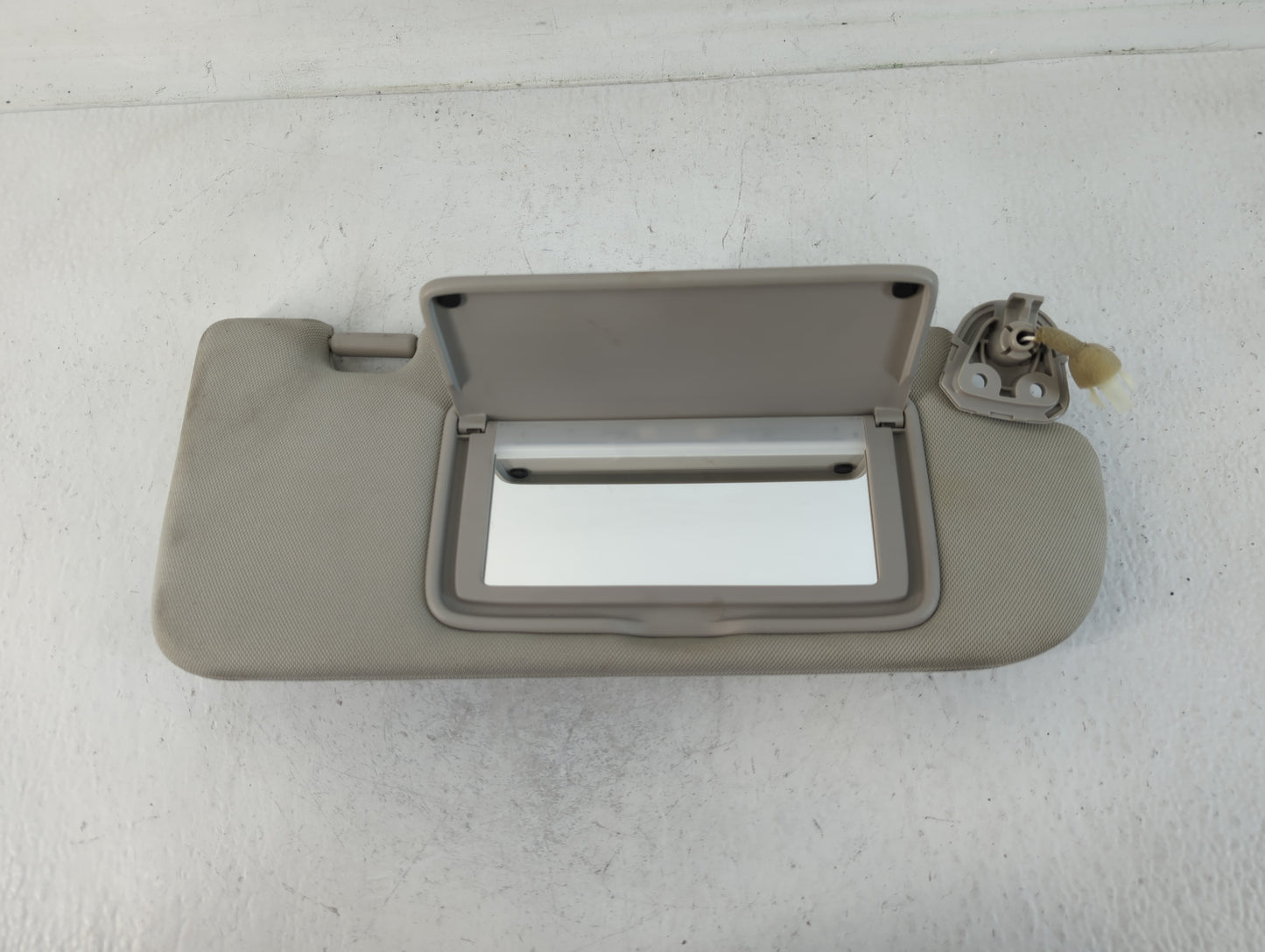 2014-2020 Infiniti Q50 Sun Visor Shade Replacement Passenger Right Mirror Fits Fits 2014 2015 2016 2017 2018 2019 2020 OEM U