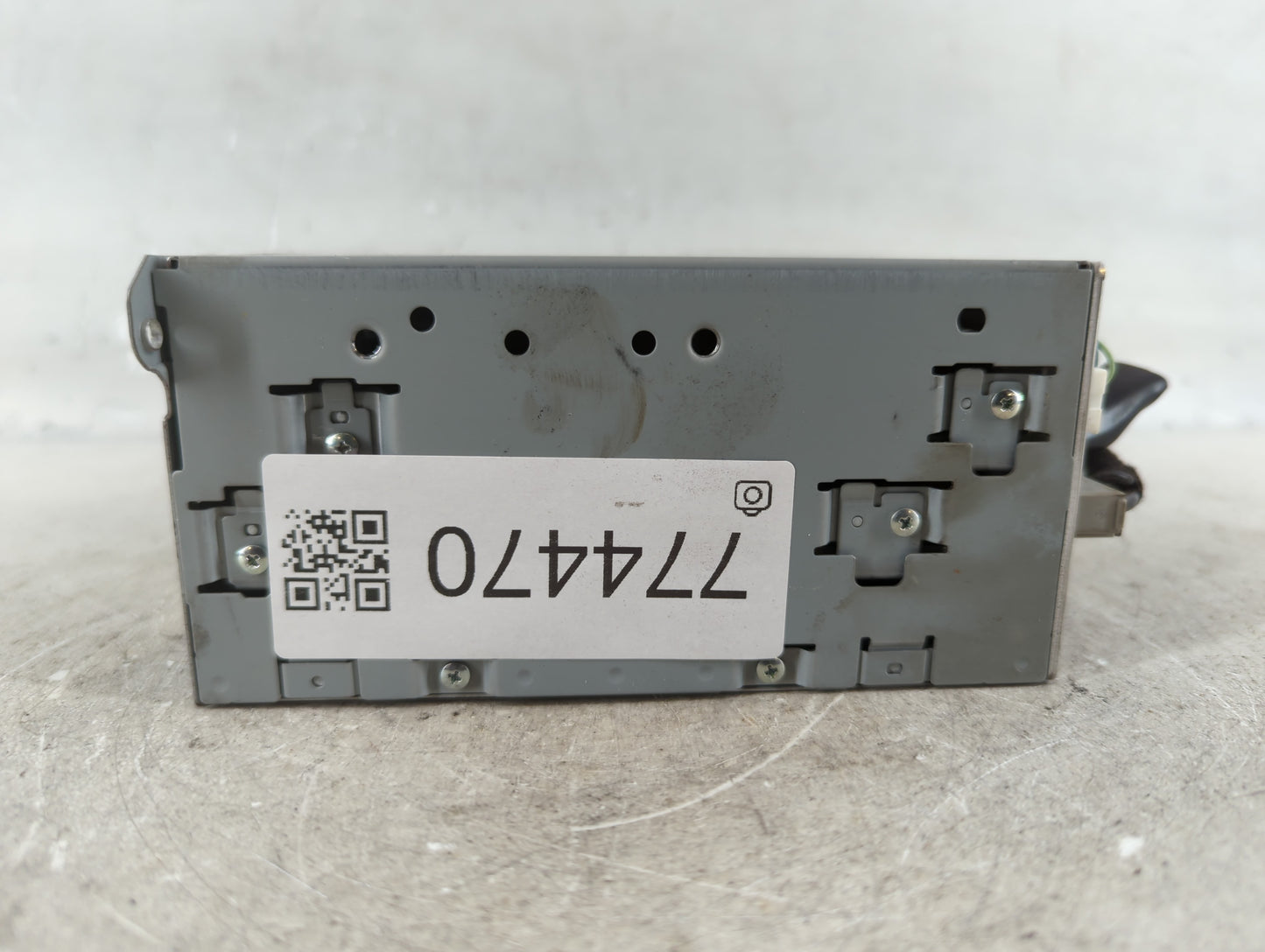 2017-2019 Infiniti Q50 Radio AM FM Cd Player Receiver Replacement P/N:28330 4HB3B Fits Fits 2017 2018 2019 OEM Used Auto Par