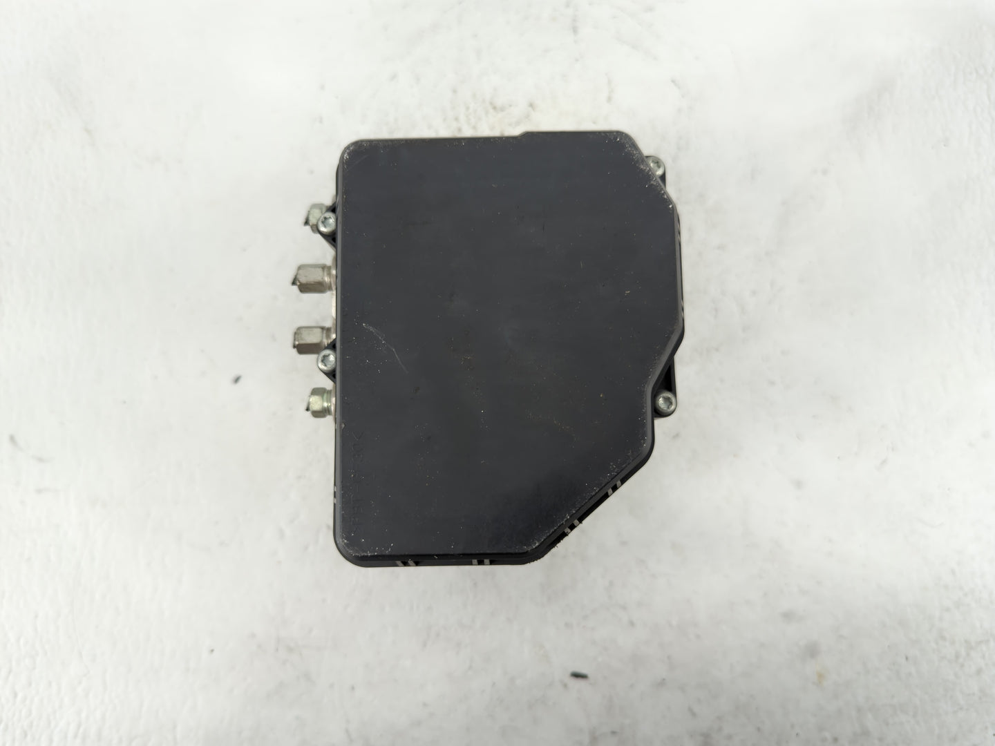 2018-2020 Infiniti Q60 ABS Pump Control Module Replacement P/N:47660 5CH0A 133230-7241 Fits Fits 2018 2019 2020 OEM Used Aut