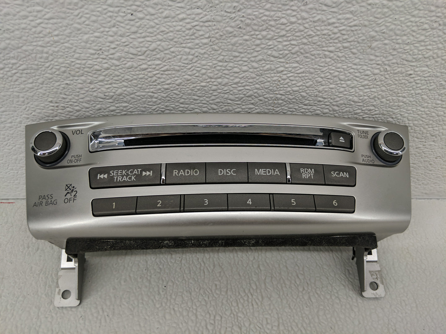 2018-2019 Infiniti Q70 Radio AM FM Cd Player Receiver Replacement P/N:253915UV0B 2591A 1MA5C Fits Fits 2018 2019 OEM Used Au