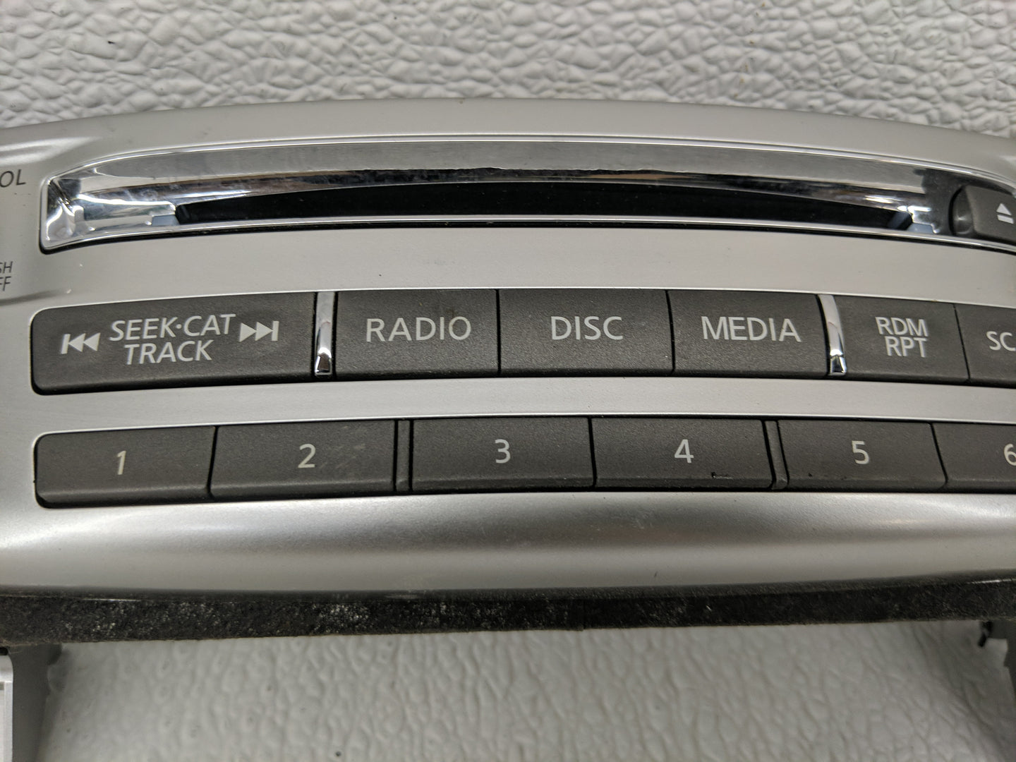 2018-2019 Infiniti Q70 Radio AM FM Cd Player Receiver Replacement P/N:253915UV0B 2591A 1MA5C Fits Fits 2018 2019 OEM Used Au