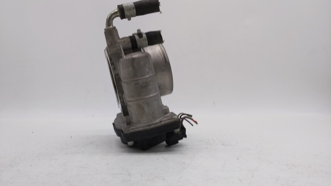 2014-2019 Infiniti Q70 Throttle Body P/N:526-01 RME75 Fits OEM Used Auto Parts - Oemusedautoparts1.com