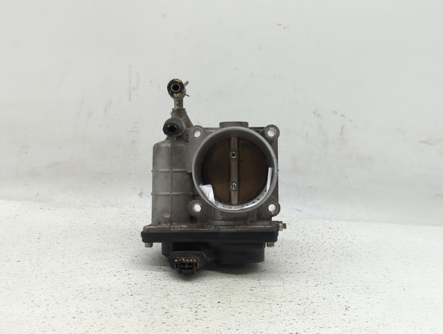 2014-2019 Infiniti Q70 Throttle Body P/N:RME60-21 RME60-12 Fits OEM Used Auto Parts - Oemusedautoparts1.com
