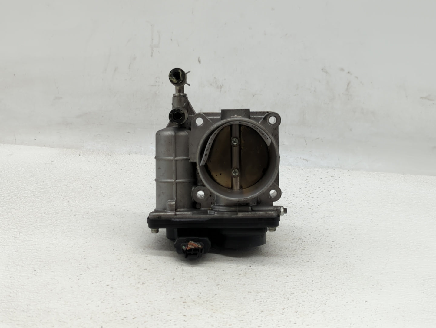 2014-2019 Infiniti Q70 Throttle Body P/N:RME60-21 RME60-12 Fits OEM Used Auto Parts - Oemusedautoparts1.com
