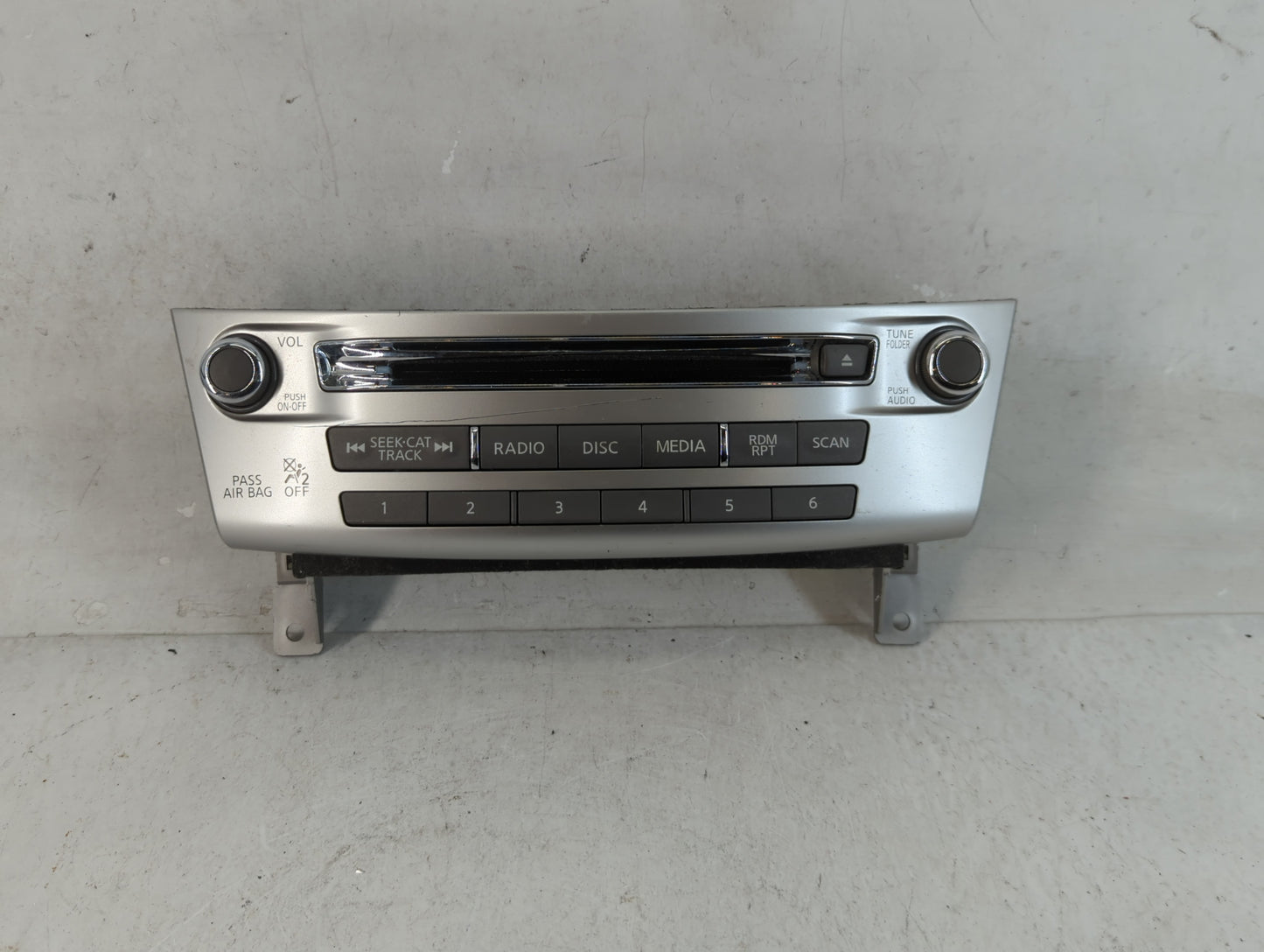2019 Infiniti Q70 Radio AM FM Cd Player Receiver Replacement P/N:2539115UV0B Fits OEM Used Auto Parts - Oemusedautoparts1.co