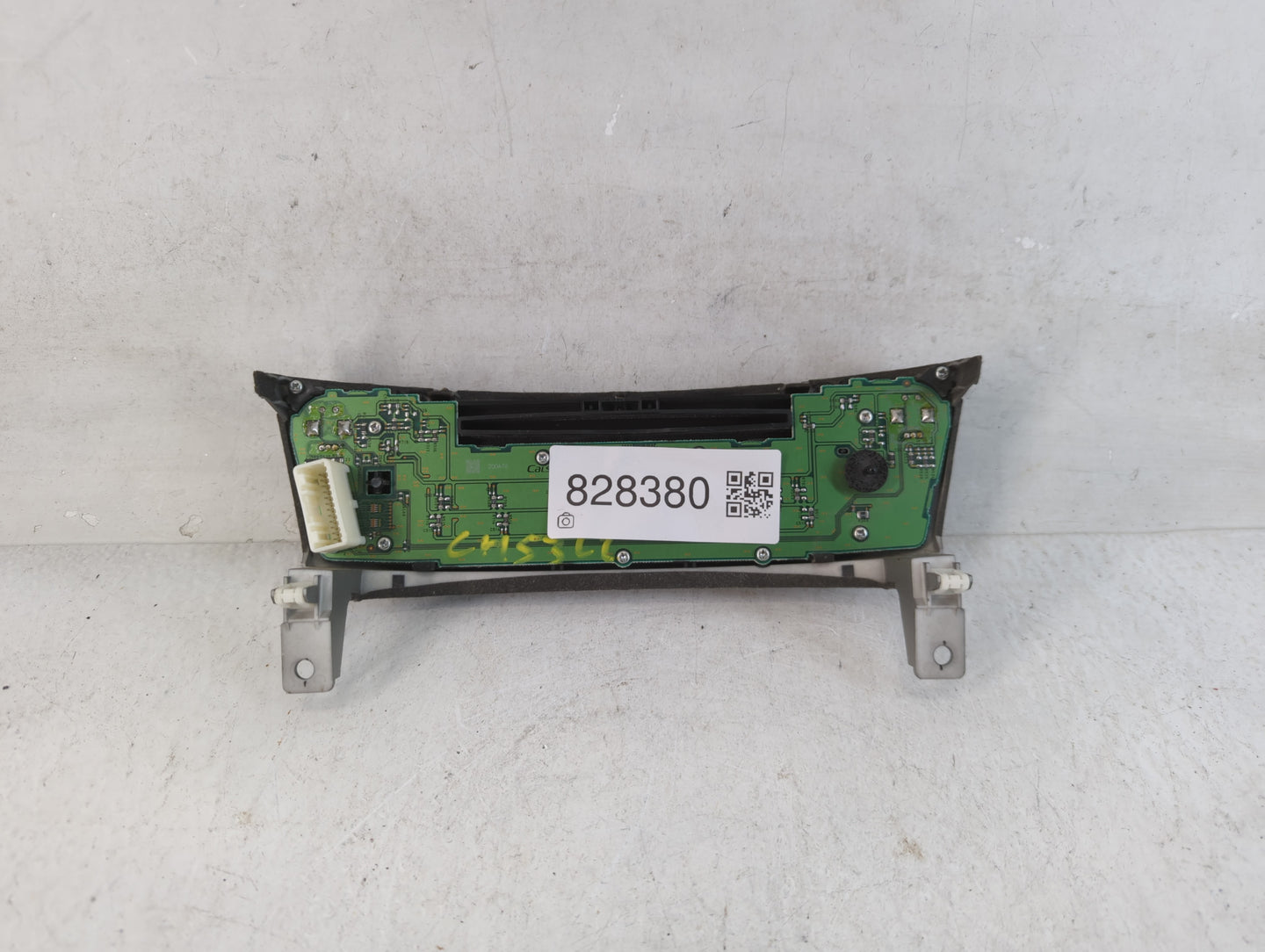 2019 Infiniti Q70 Radio AM FM Cd Player Receiver Replacement P/N:2539115UV0B Fits OEM Used Auto Parts - Oemusedautoparts1.co