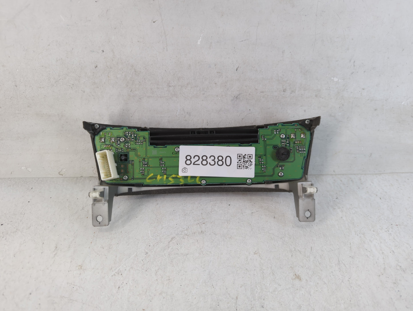 2019 Infiniti Q70 Radio AM FM Cd Player Receiver Replacement P/N:2539115UV0B Fits OEM Used Auto Parts - Oemusedautoparts1.co