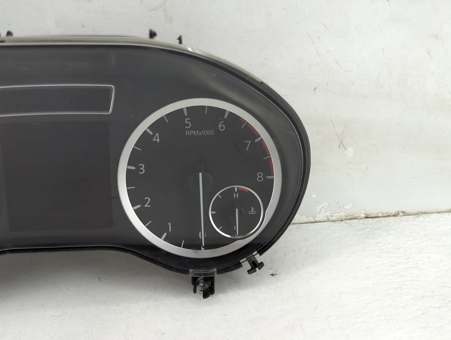 2019 Infiniti Qx30 Instrument Cluster Speedometer Gauges P/N:A0919001902 0263733054, A0919010201, A0919021101 Miles: Fits OE