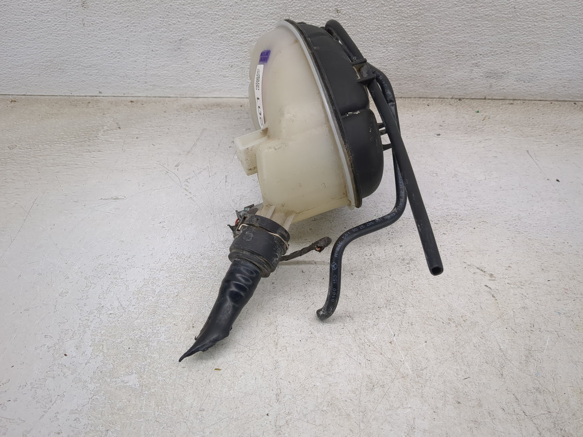 2017-2019 Infiniti Qx30 Radiator Coolant Overflow Expansion Tank Bottle 400201 - Oemusedautoparts1.com