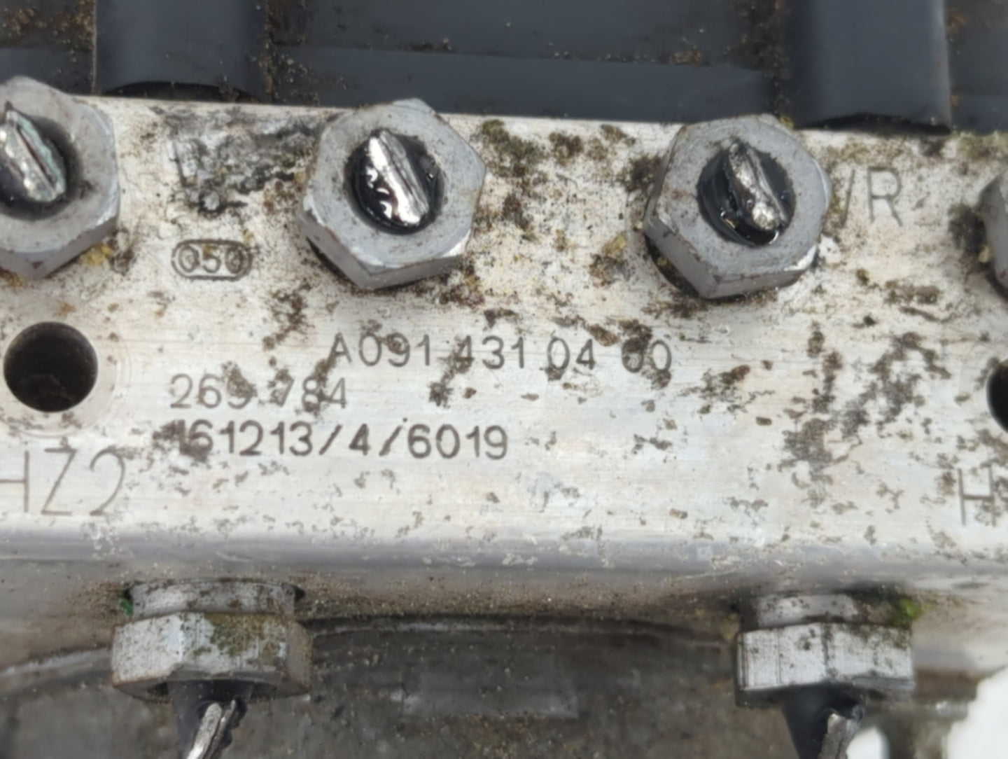 2017-2019 Infiniti Qx30 ABS Pump Control Module Replacement P/N:269784 A091 431 04 00 Fits Fits 2017 2018 2019 OEM Used Auto